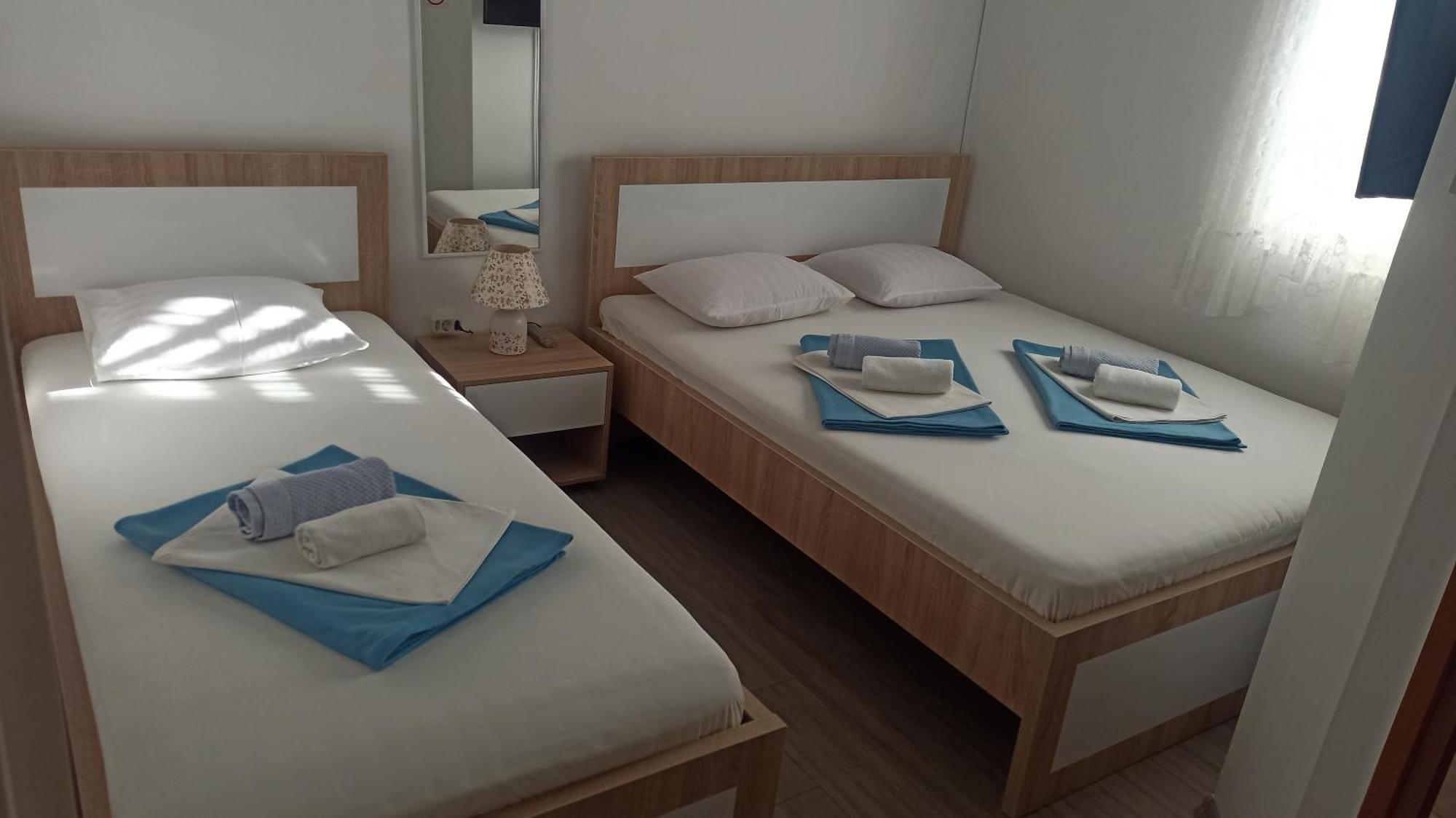Apartmani - Sobe Cosic 内乌姆 外观 照片