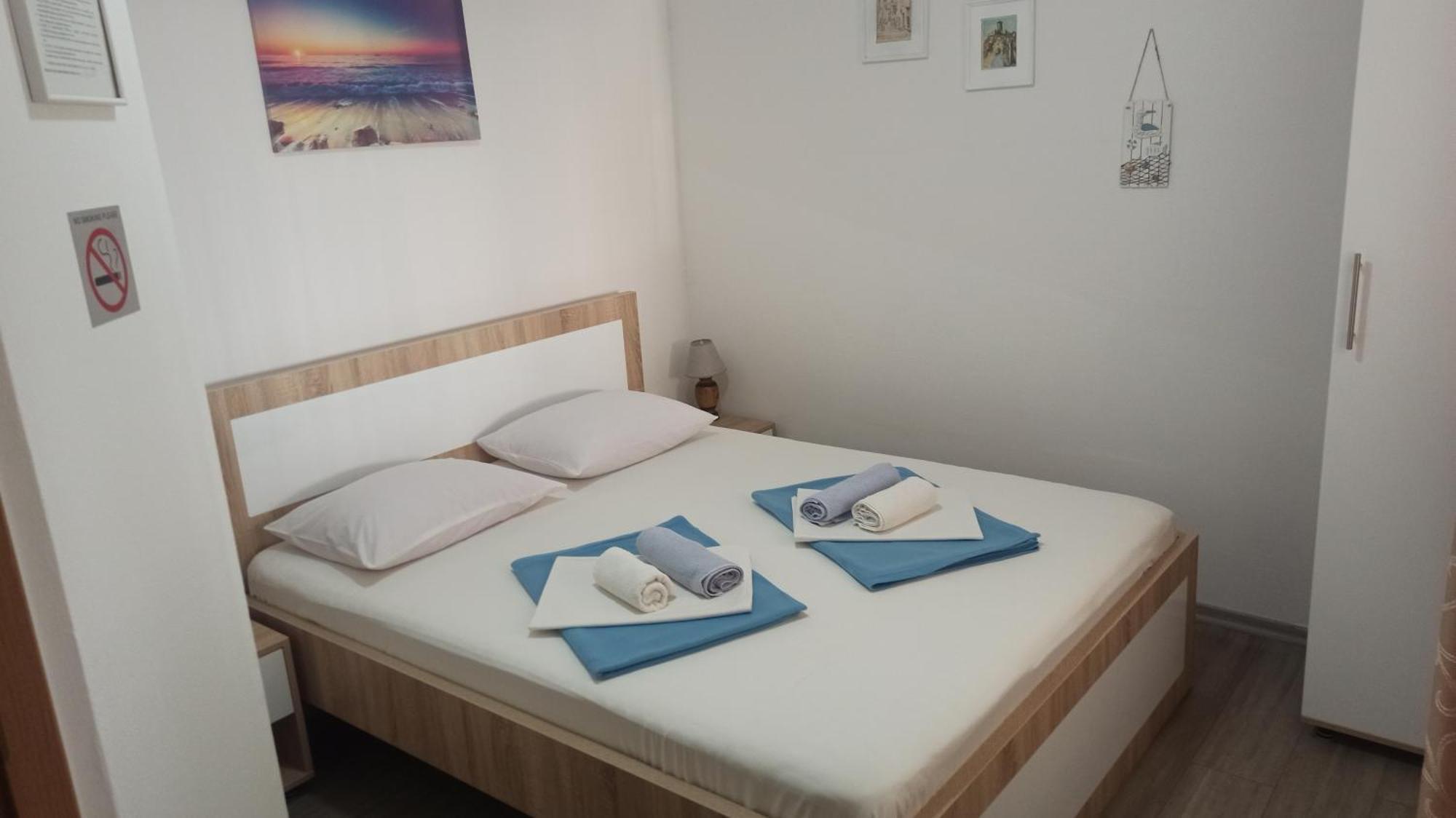 Apartmani - Sobe Cosic 内乌姆 外观 照片