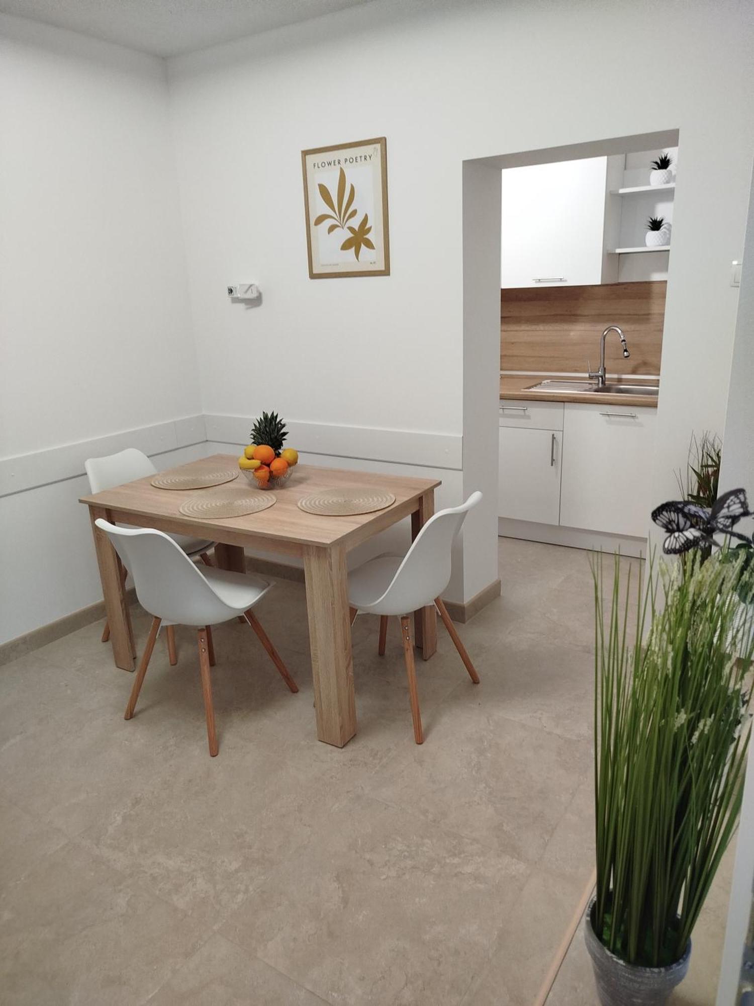 Apartmani - Sobe Cosic 内乌姆 外观 照片
